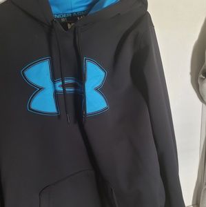 Under armour sweatshirt